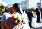中央美院81岁教授与网友见面3天后闪婚[组图]