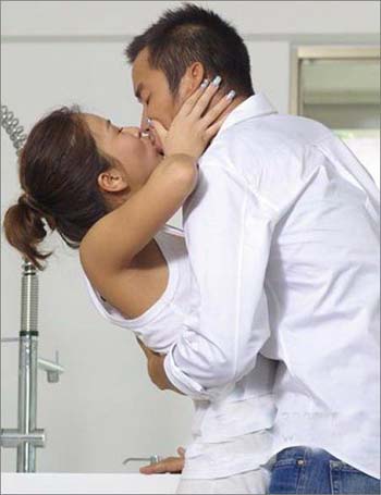 3对不正常夫妻真实的性爱故事