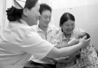 母乳喂养让宝宝健康长大