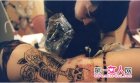 插在喝了药的丰满少妇早泄里真爽