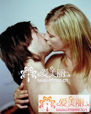 甜蜜接吻的8个小技巧_